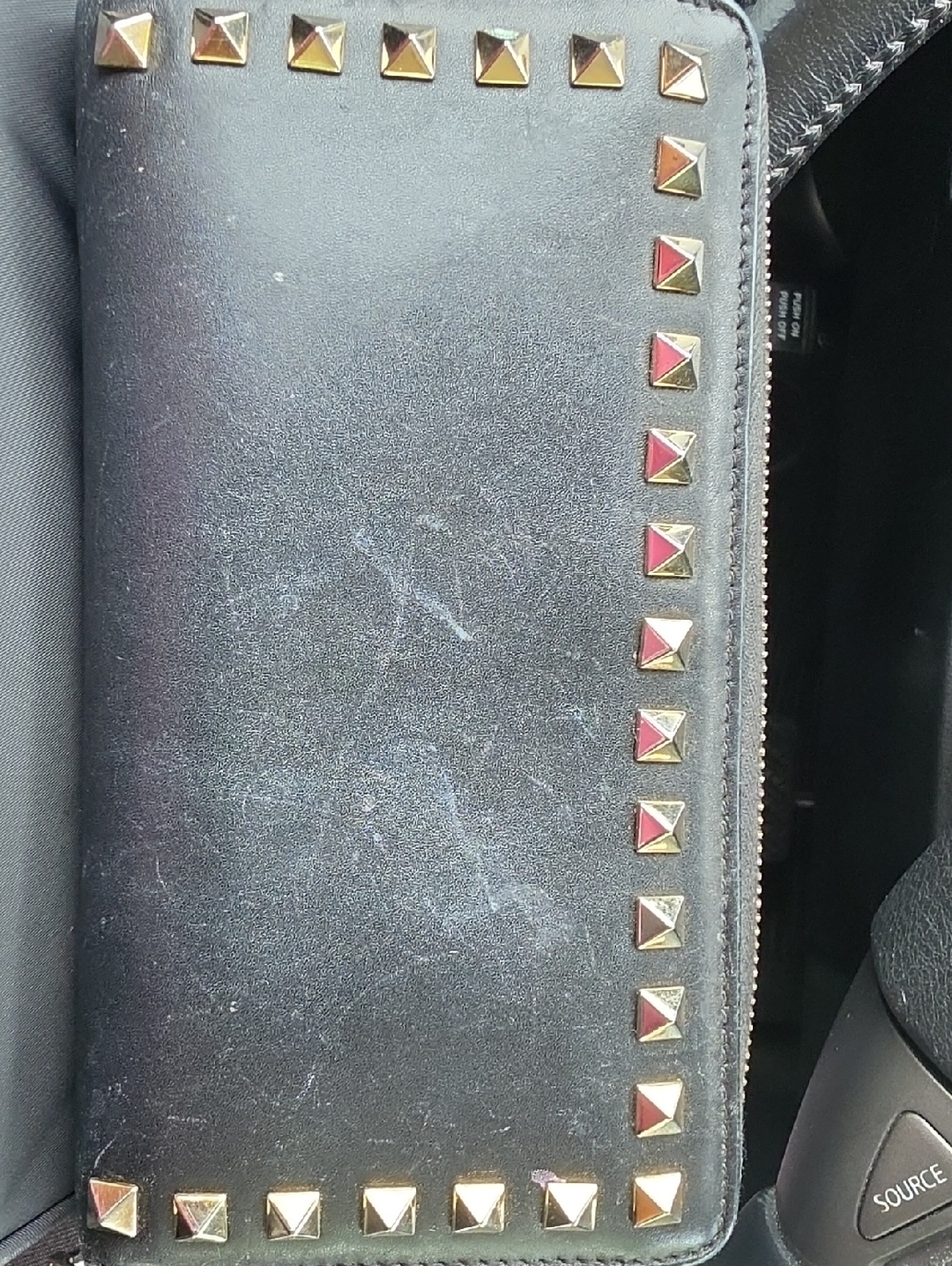 Valentino Garavani Black Leather Gold-Stud Zip Wallet - Picture 3 of 4